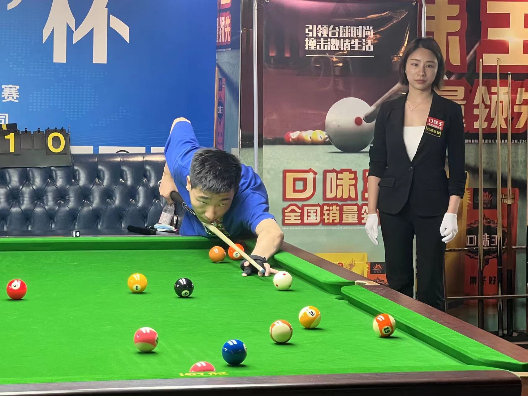 上同时做足 上同时做足